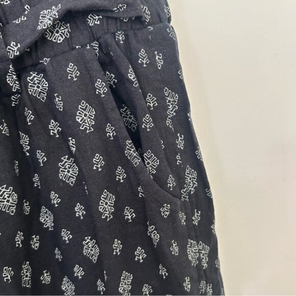 Jolt | Black and White print paperbag pants | Size Medium - Picture 5 of 7